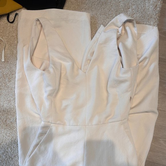 Wilfred Écoulement V Jumpsuit Tie-waist V-neck jumpsuit size 2 white - Picture 2 of 6